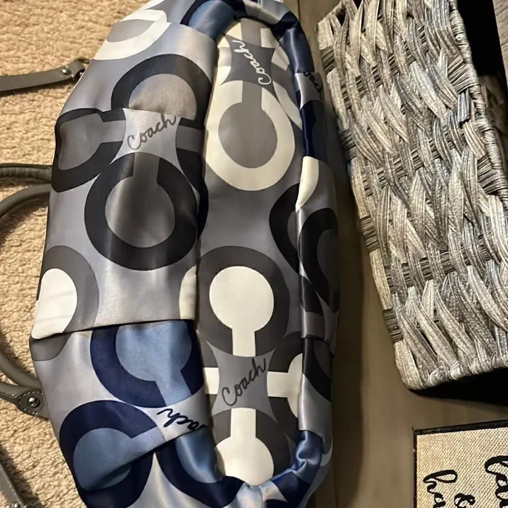 COACH OP ART BLUE WITH BLUE INTERIOR GOOD CONDITION